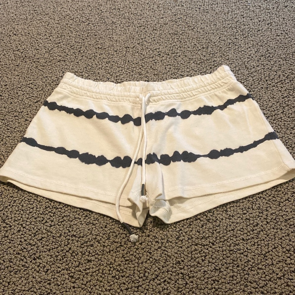 P.J. Salvage Pajama/Loungwear Shorts Size Small in Like New Condition
